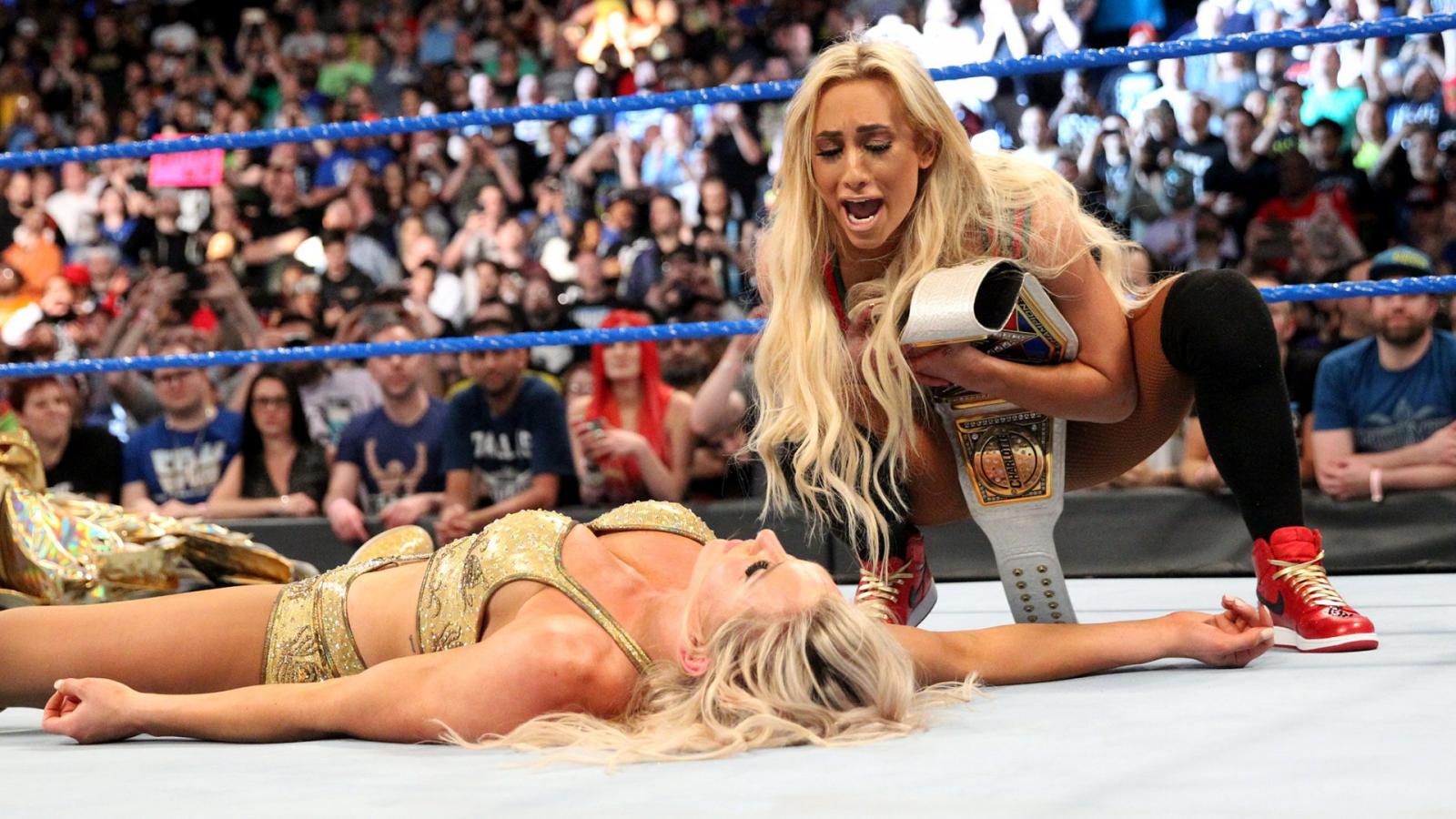 Ass carmella Carmella Bing