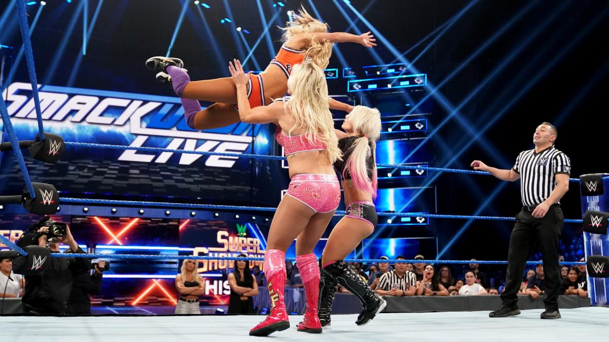 WWE Smackdown Alexa Bliss Charlotte Flair Carmella