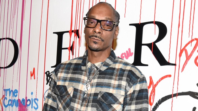 Snoop Dogg breaks out uncensored song during NHL All-Star Skills  Competition 