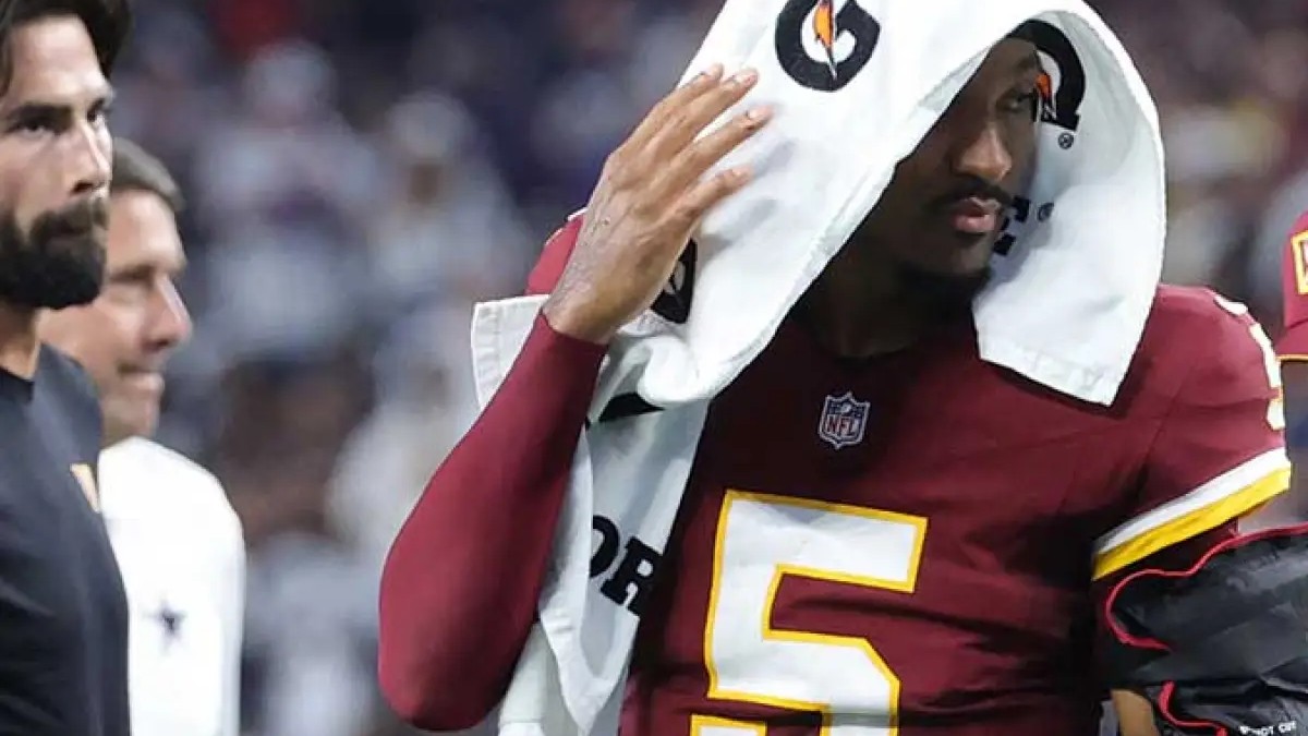 Jayden Daniels Injury