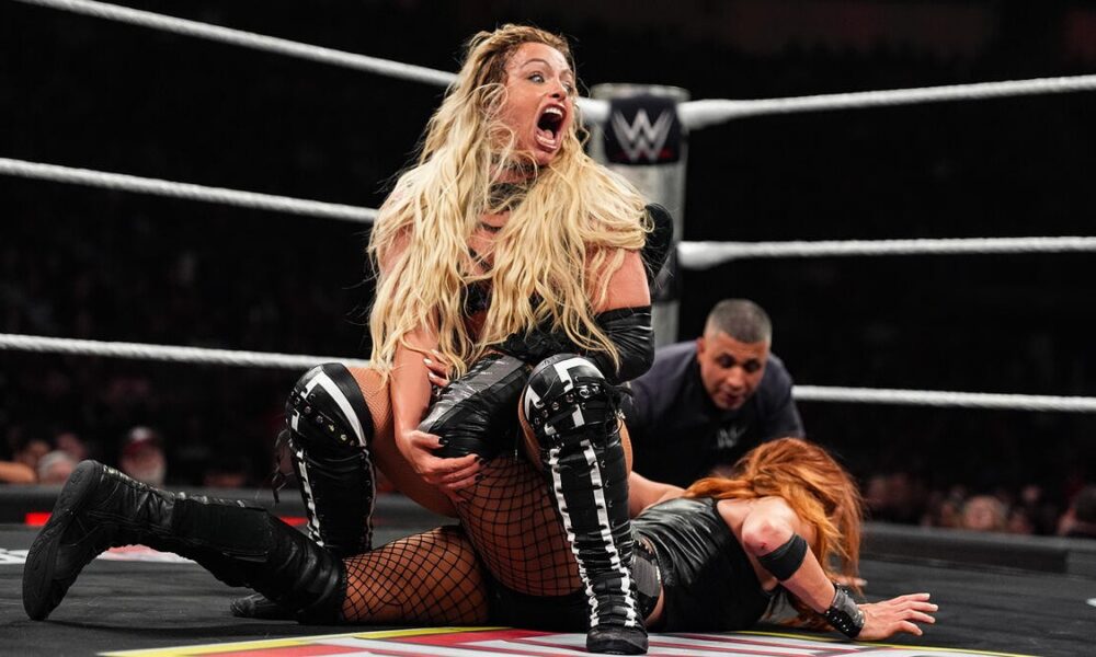 Liv Morgan Becky Lynch WWE Monday Night Raw